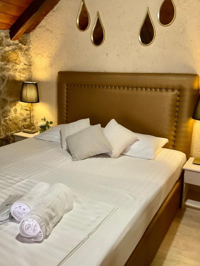 Stonehouse & Casa Al Sole E Al Mare Βίλα Νέα Ρόδα Εξωτερικό φωτογραφία