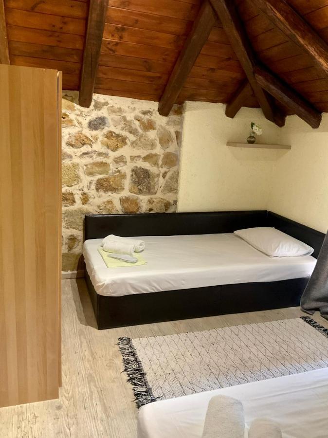 Stonehouse & Casa Al Sole E Al Mare Βίλα Νέα Ρόδα Εξωτερικό φωτογραφία