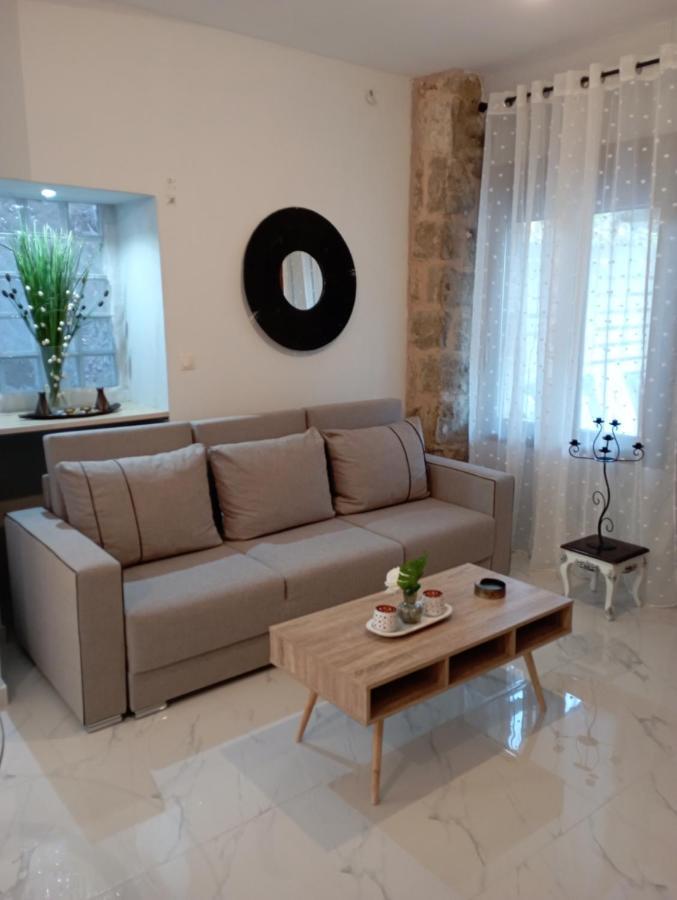 Stonehouse & Casa Al Sole E Al Mare Βίλα Νέα Ρόδα Εξωτερικό φωτογραφία