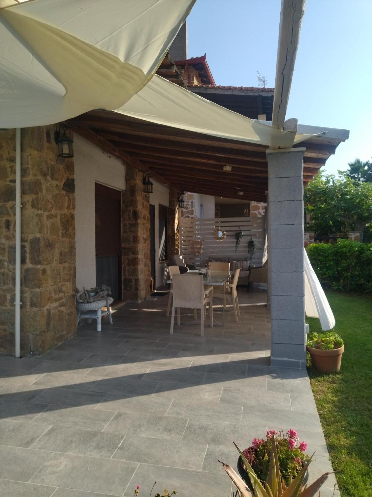 Stonehouse & Casa Al Sole E Al Mare Βίλα Νέα Ρόδα Εξωτερικό φωτογραφία