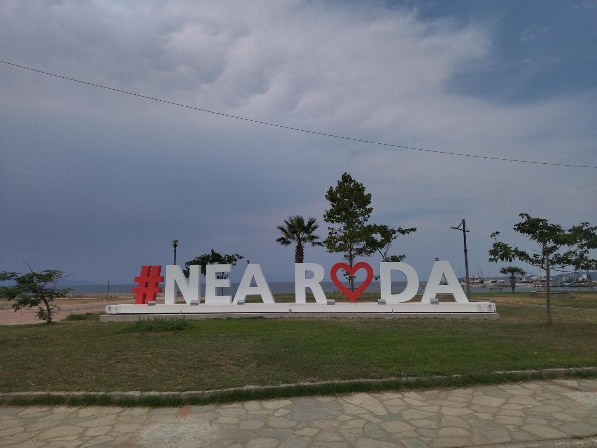 Stonehouse & Casa Al Sole E Al Mare Βίλα Νέα Ρόδα Εξωτερικό φωτογραφία